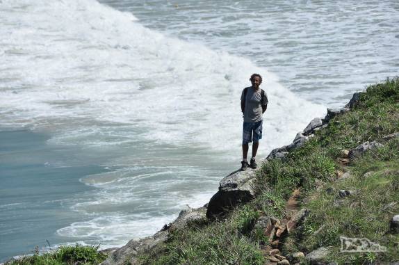 Chegando à praia da Lagoinha do Leste, na costa sul de Florianópolis, em Santa Catarina
